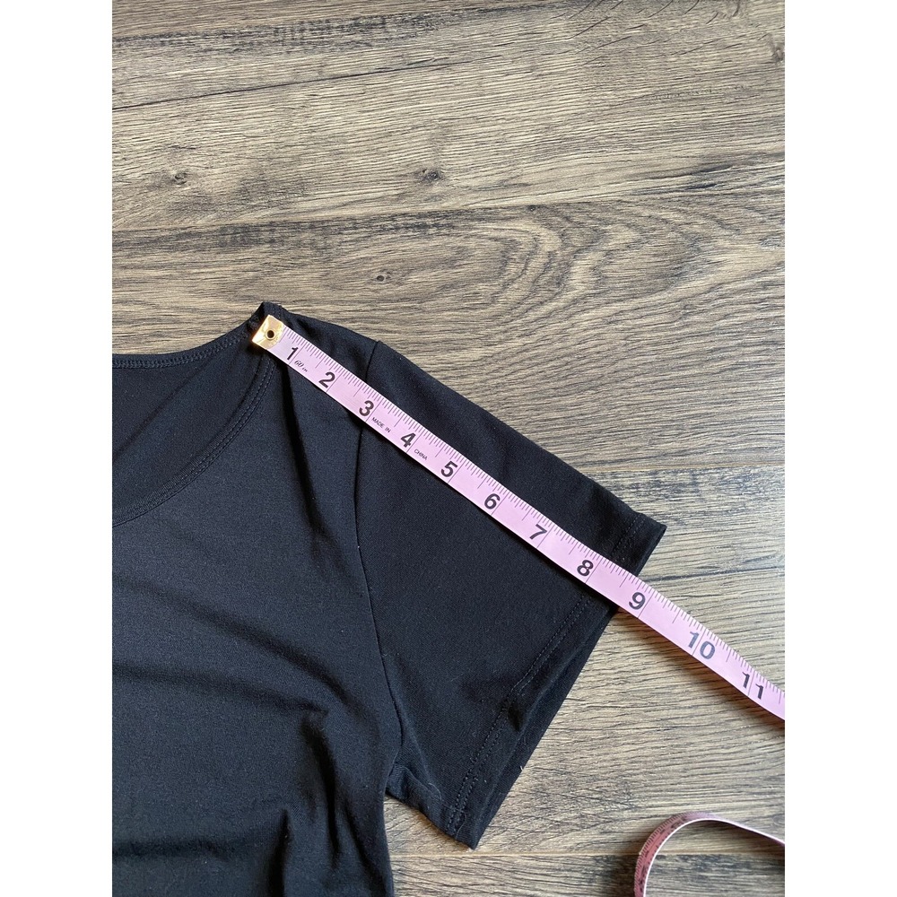 EUC Womens Lularoe Classic Tee Short Sleeve High Low Black T-shirt Size XXS - Picture 7 of 7